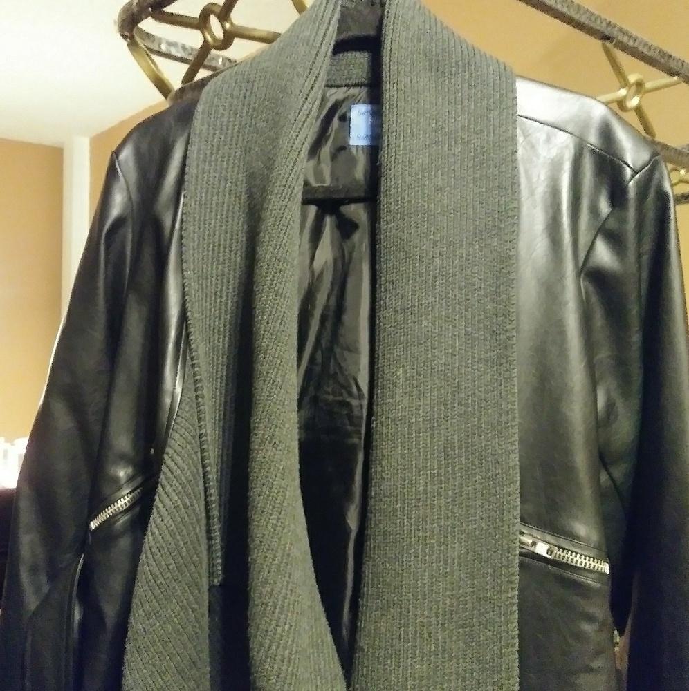 Soft leather coat vera want never worn
